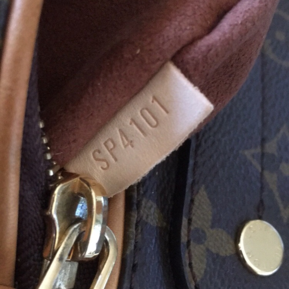Authentic Louis Vuitton Olympe Camel - Picture 6 of 8